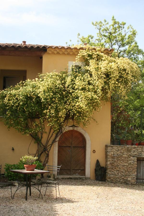 Le Mas Des Pierres Blanches Venasque Exterior foto